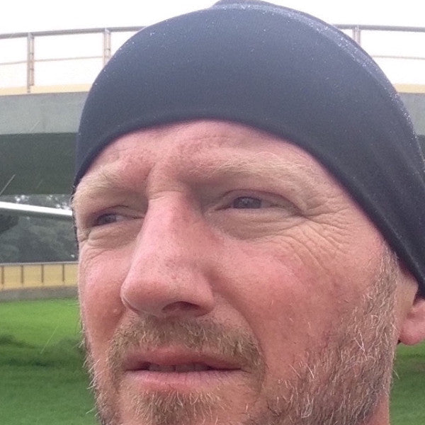 Non-slip running headband for road and trail running